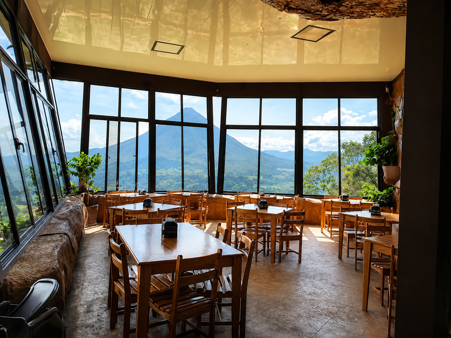 La Roca Bistro